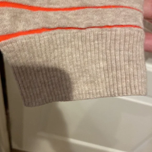 Madewell Striped Beige & Bright Orange Striped light sweatshirt. Very Cute! - Picture 5 of 13